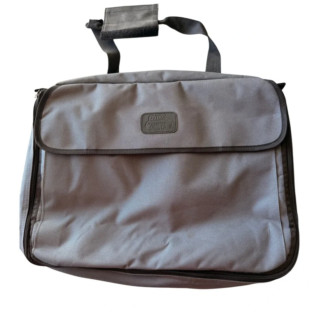 Pyrex Insulated Portables Casserole Carrier‎ Bag Large 13 X 9 Gray Travel Case